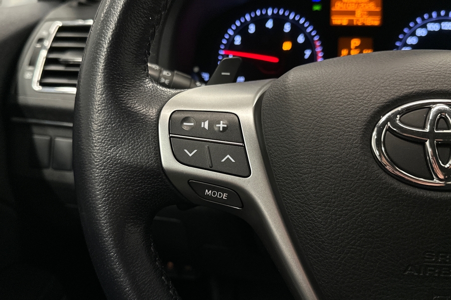 Toyota Avensis vaihtoauto