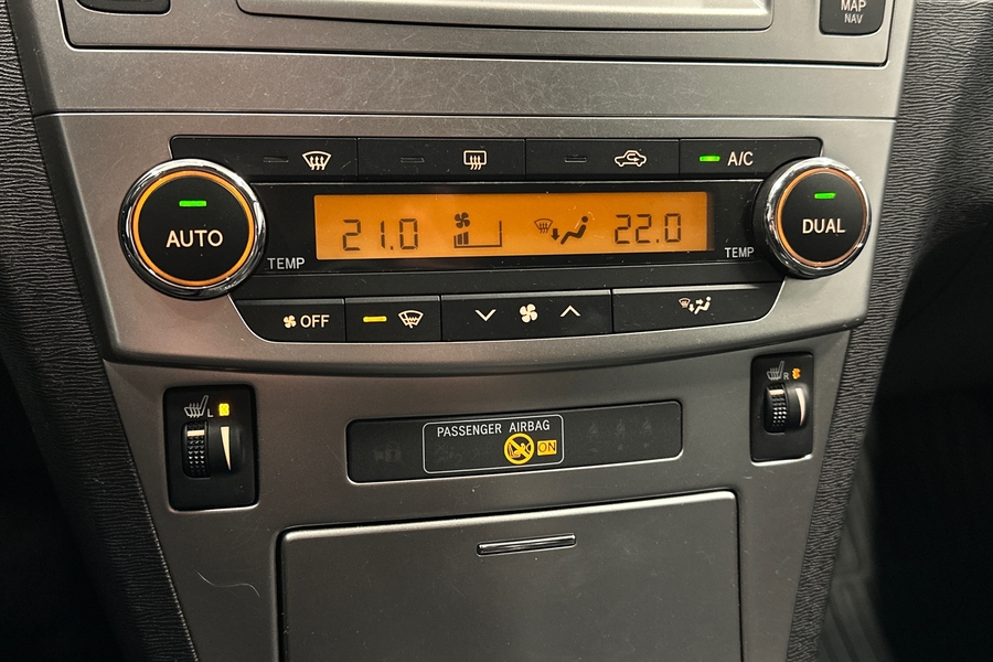 Toyota Avensis vaihtoauto