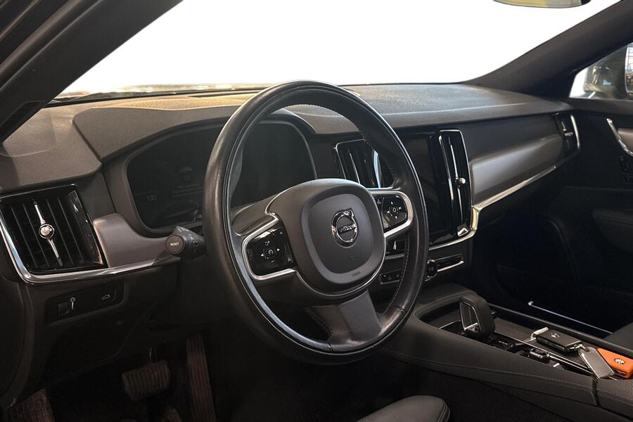 Volvo V90 Cross Country vaihtoauto