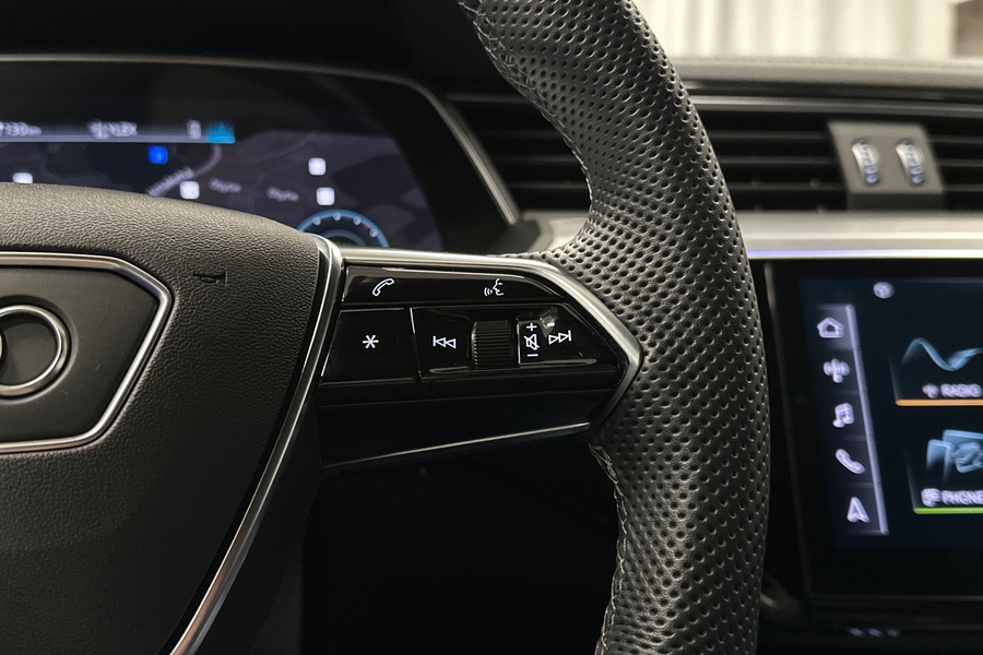 Audi Q8 e-tron vaihtoauto