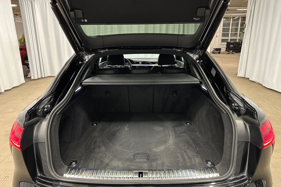 Audi Q8 e-tron vaihtoauto