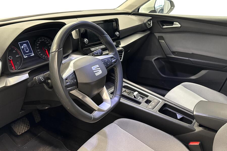 SEAT Leon Sportstourer vaihtoauto