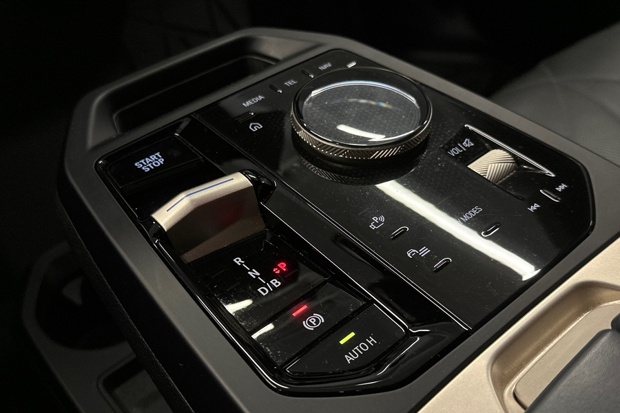 BMW iX vaihtoauto