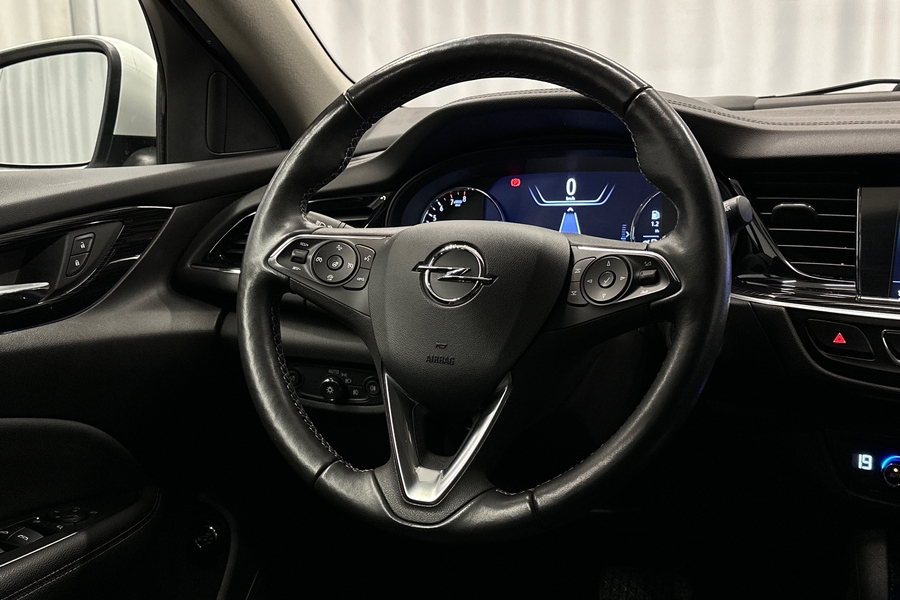 Opel Insignia vaihtoauto