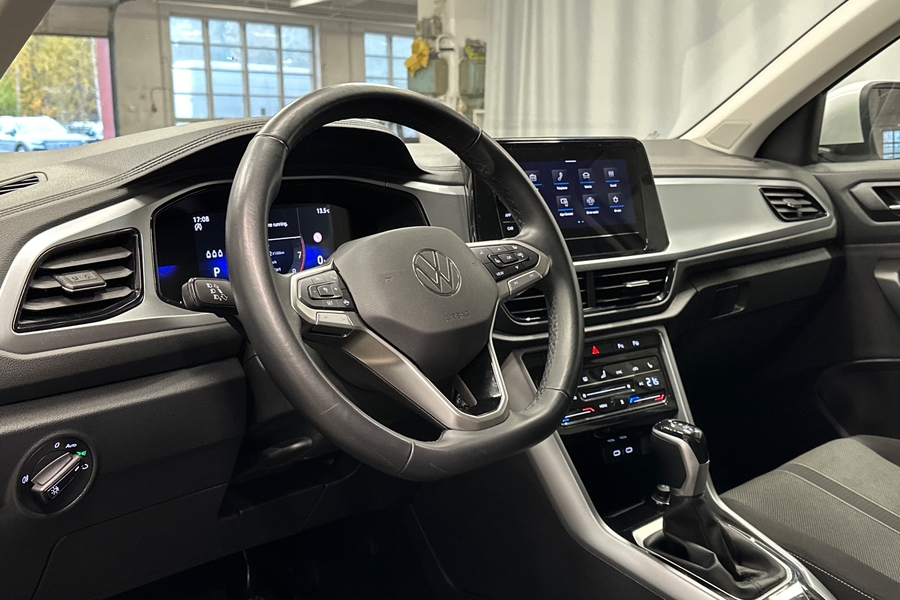 Volkswagen T-Roc vaihtoauto