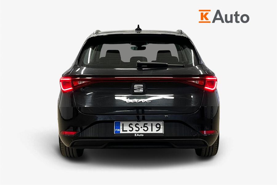 SEAT Leon Sportstourer vaihtoauto