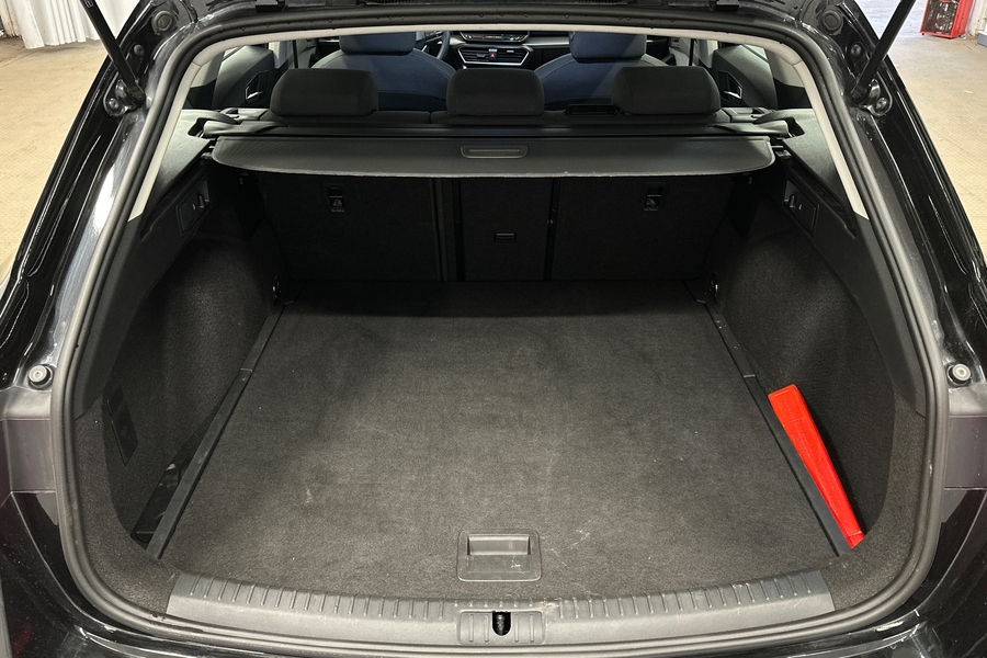 SEAT Leon Sportstourer vaihtoauto