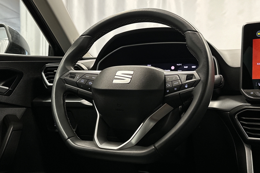 SEAT Leon Sportstourer vaihtoauto