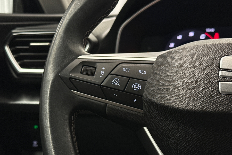 SEAT Leon Sportstourer vaihtoauto