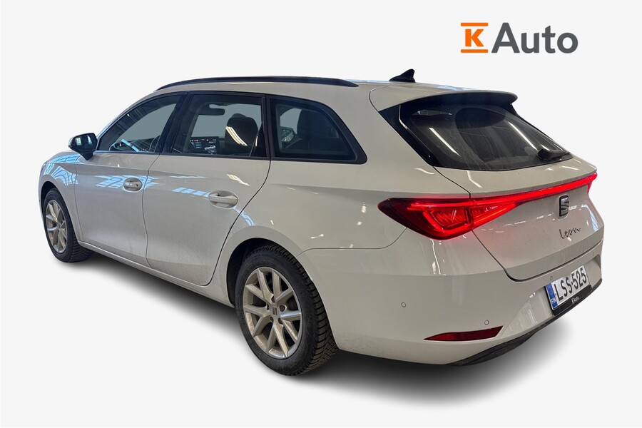 SEAT Leon Sportstourer vaihtoauto