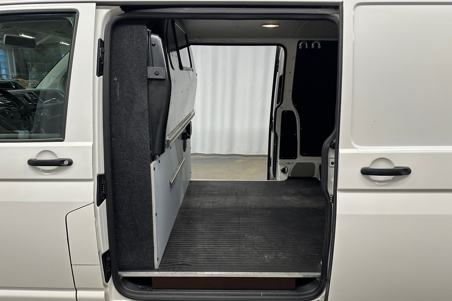 Volkswagen Transporter vaihtoauto