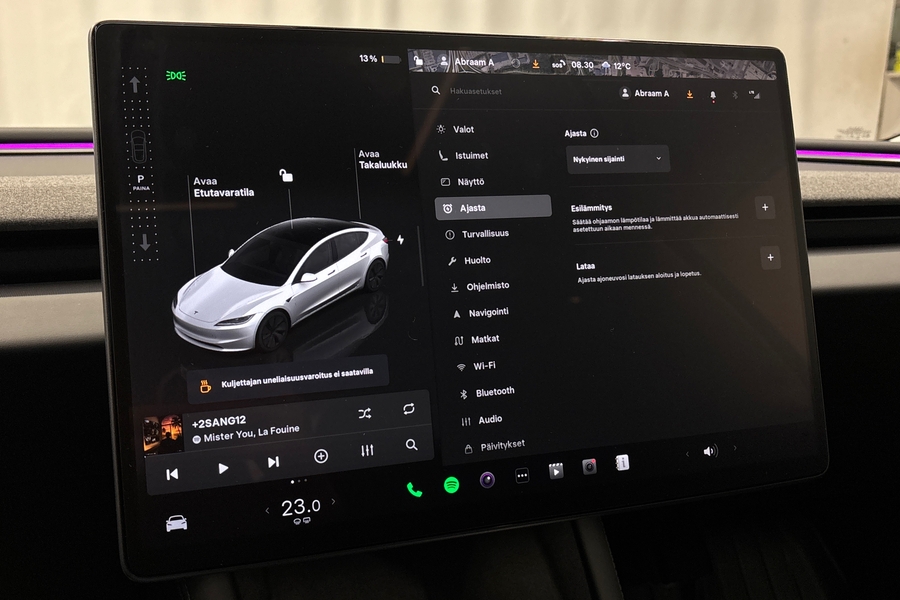 Tesla Model 3 vaihtoauto