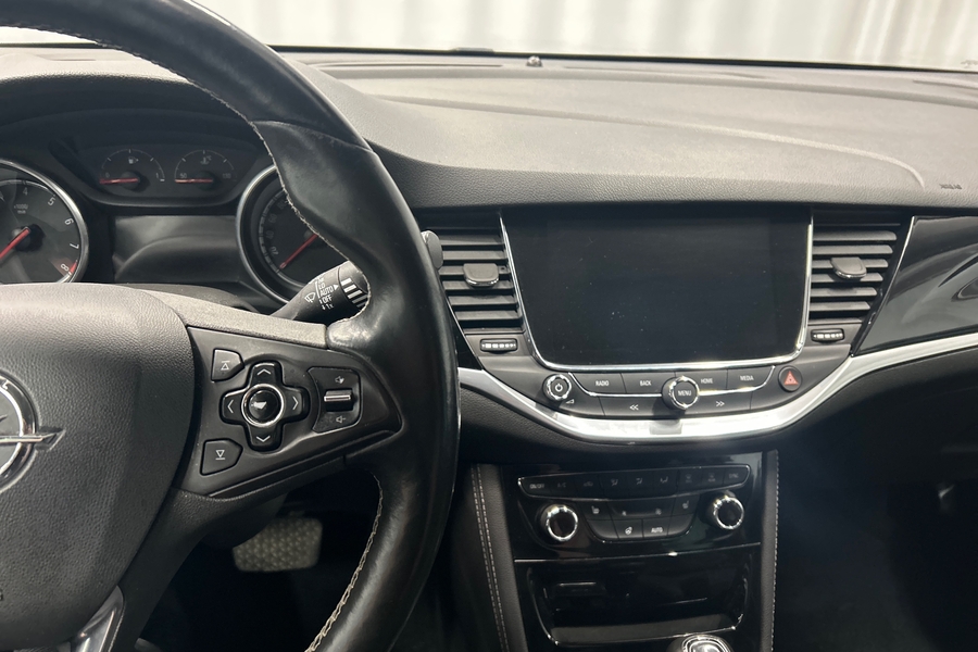 Opel Astra vaihtoauto