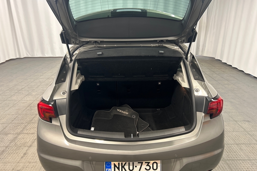 Opel Astra vaihtoauto