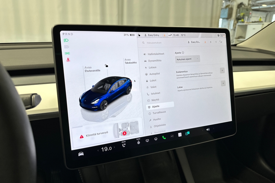Tesla Model 3 vaihtoauto