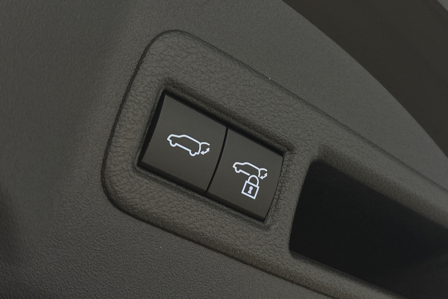 Toyota bZ4X vaihtoauto