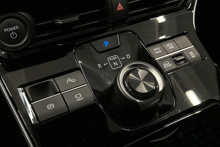 Toyota bZ4X vaihtoauto