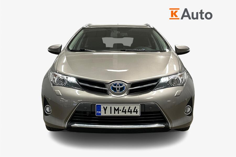 Toyota Auris vaihtoauto