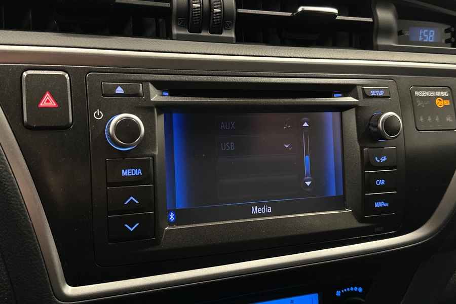 Toyota Auris vaihtoauto