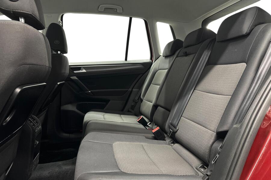 Volkswagen Golf Sportsvan vaihtoauto