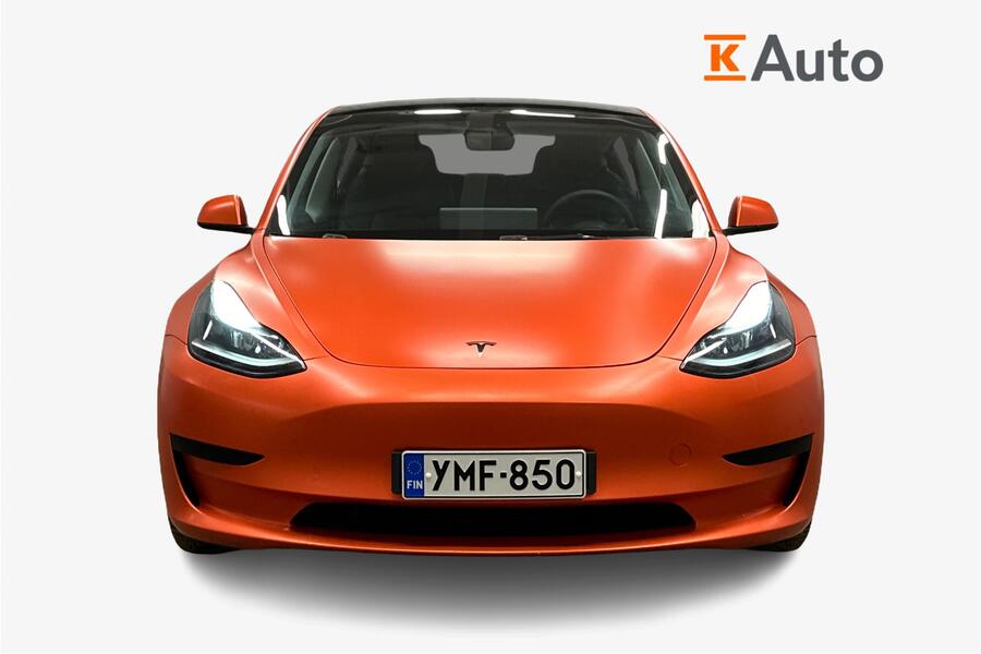 Tesla Model 3 vaihtoauto