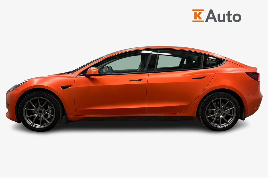 Tesla Model 3 vaihtoauto