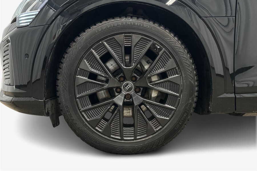 Audi Q8 e-tron vaihtoauto