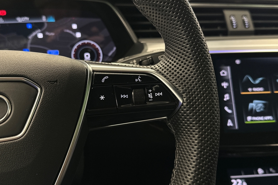 Audi Q8 e-tron vaihtoauto