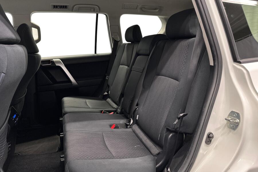 Toyota Land Cruiser vaihtoauto