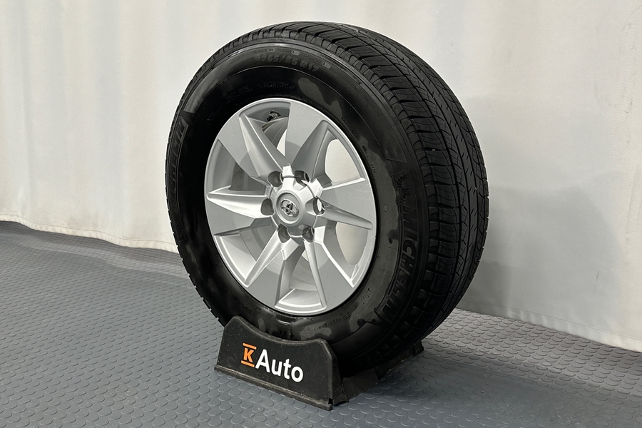 Toyota Land Cruiser vaihtoauto