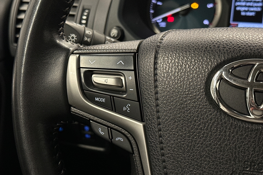 Toyota Land Cruiser vaihtoauto