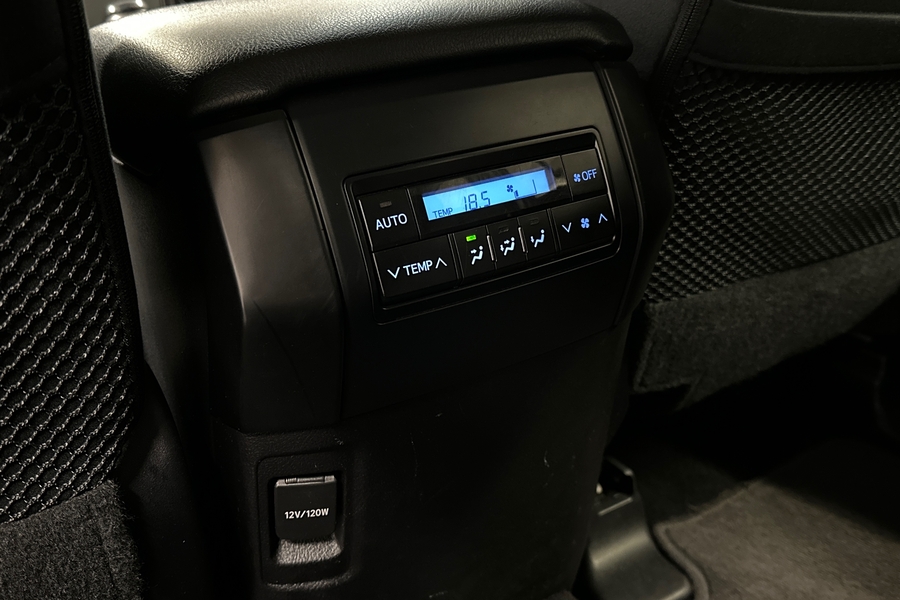 Toyota Land Cruiser vaihtoauto