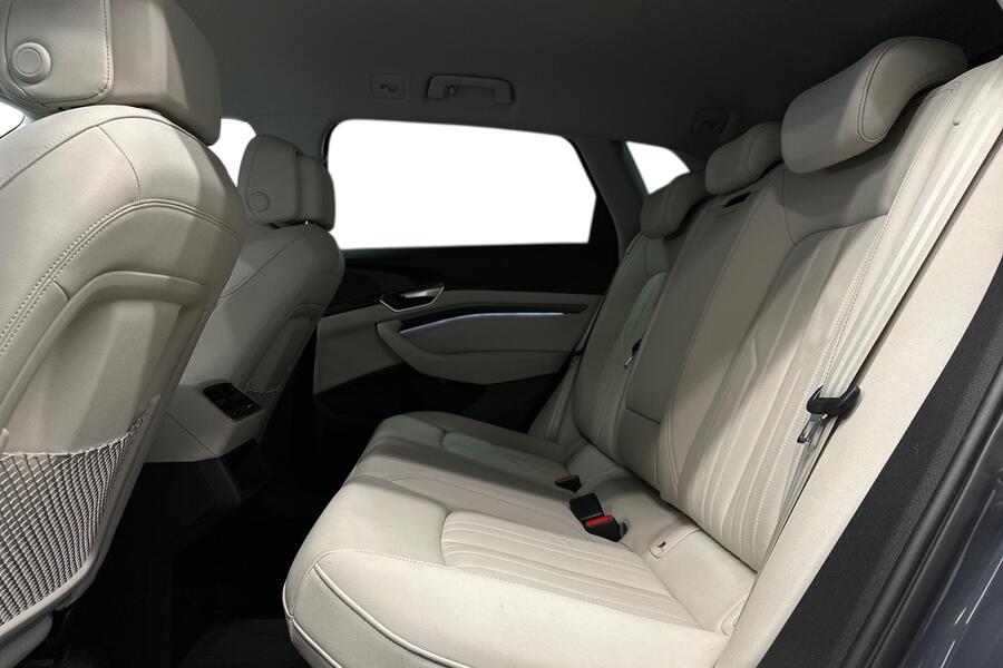 Audi Q8 e-tron vaihtoauto