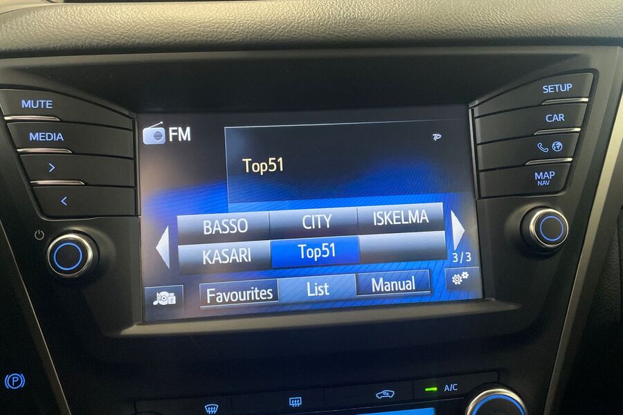 Toyota Avensis vaihtoauto