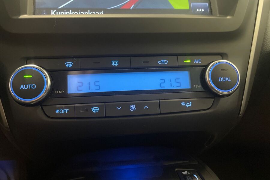 Toyota Avensis vaihtoauto