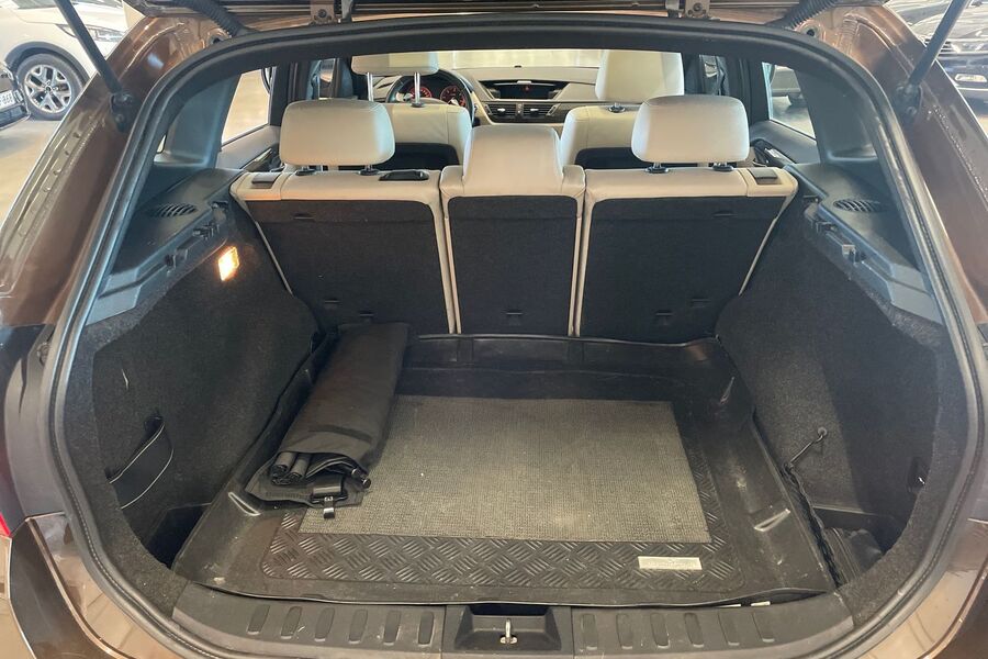 BMW X1 vaihtoauto