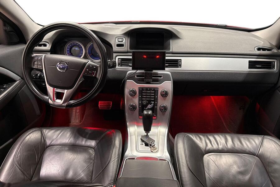 Volvo V70 vaihtoauto