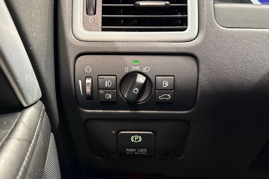 Volvo V70 vaihtoauto