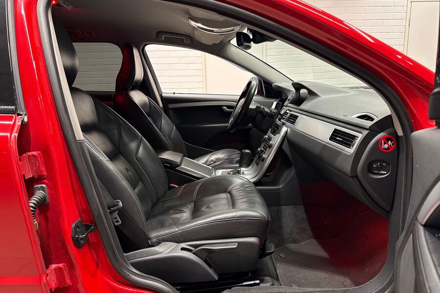 Volvo V70 vaihtoauto