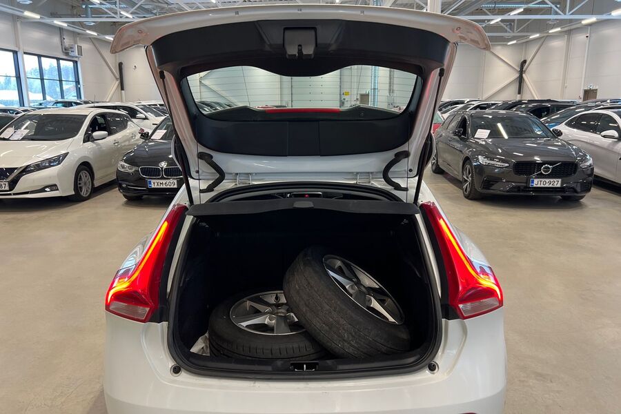 Volvo V40 vaihtoauto