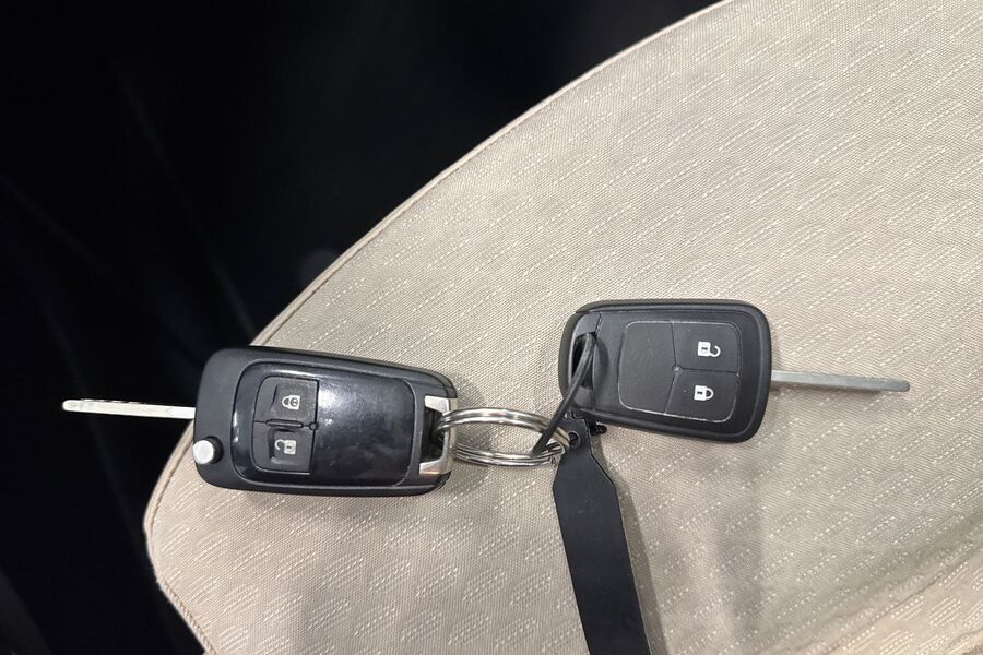 Opel Zafira vaihtoauto