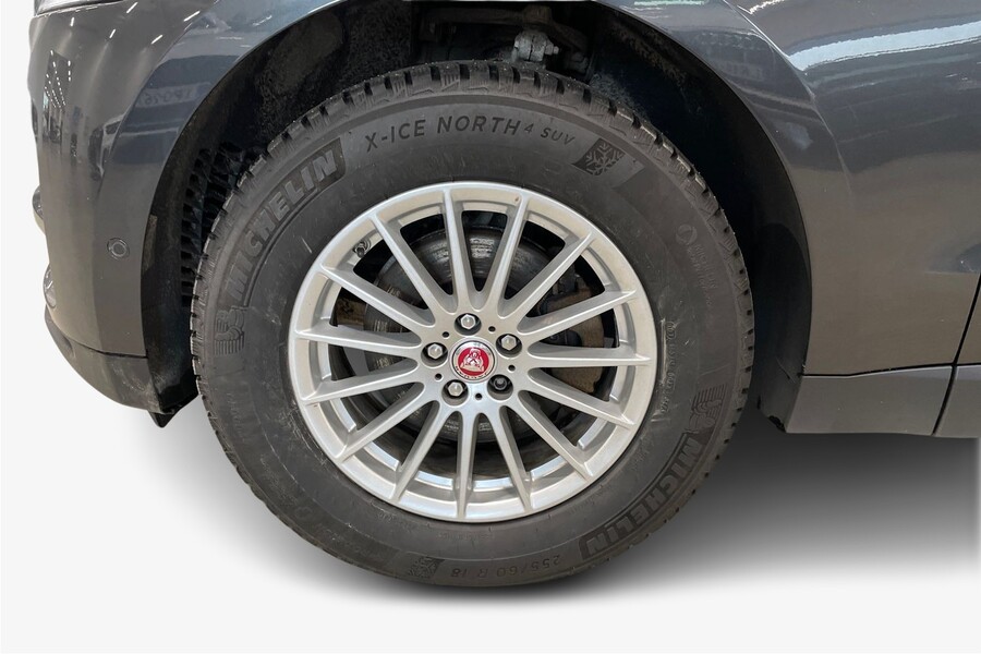 Jaguar F-PACE vaihtoauto