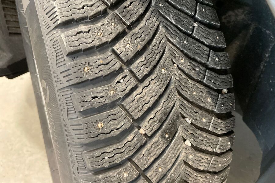 Jaguar F-PACE vaihtoauto