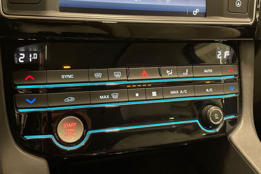 Jaguar F-PACE vaihtoauto