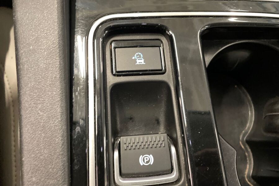 Jaguar F-PACE vaihtoauto