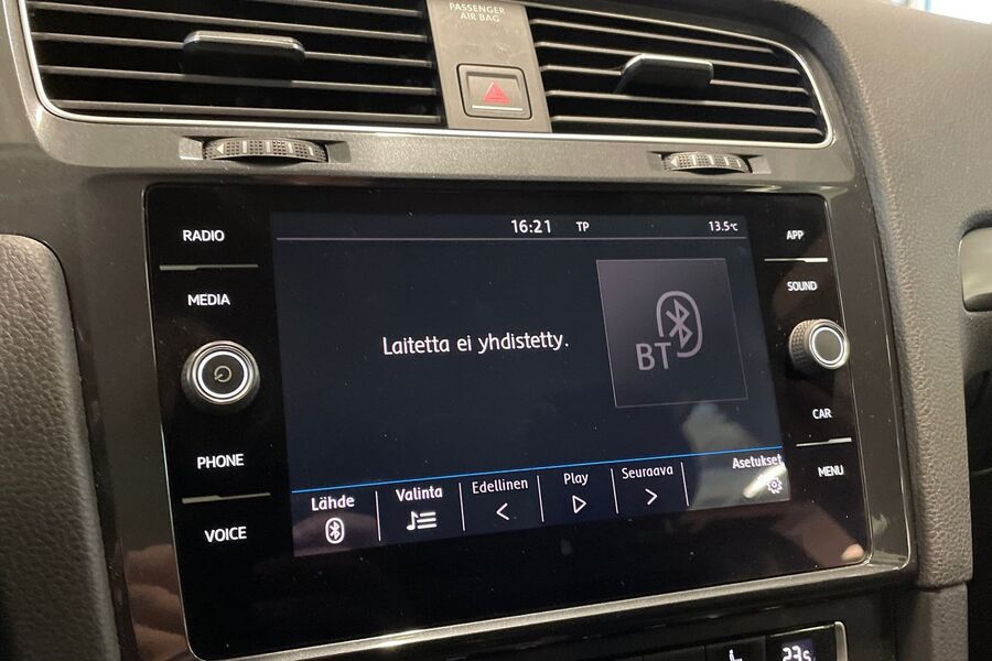 Volkswagen Golf vaihtoauto