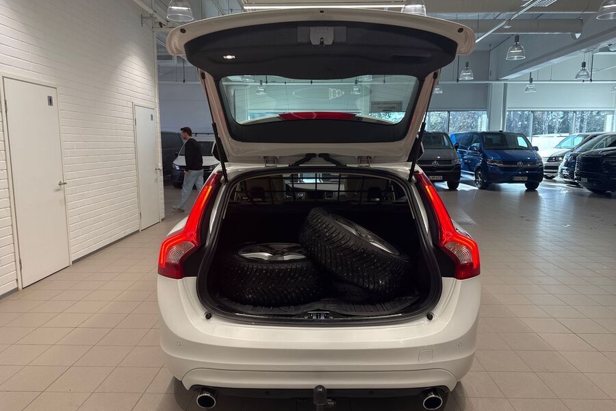 Volvo V60 vaihtoauto