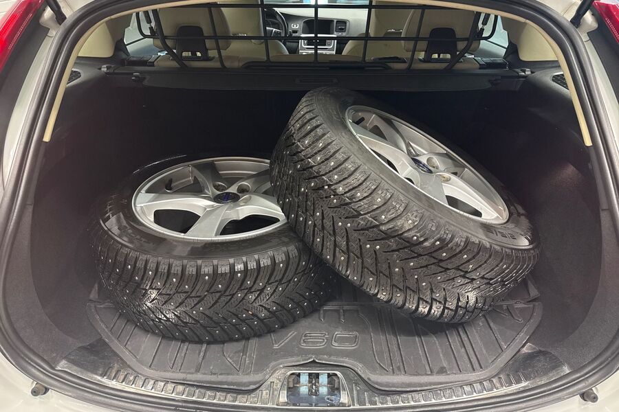 Volvo V60 vaihtoauto