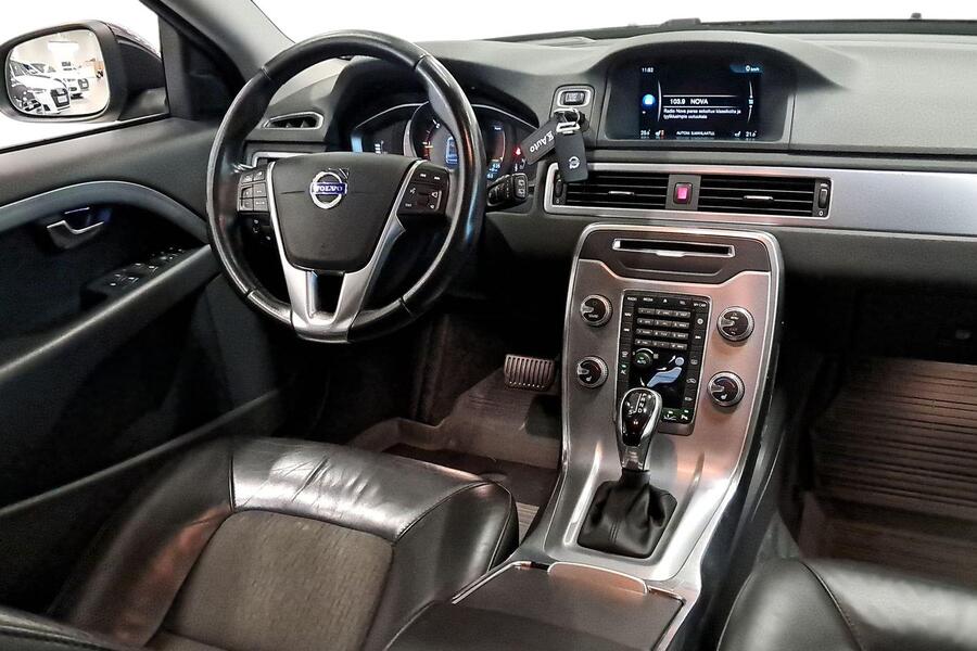 Volvo V70 vaihtoauto