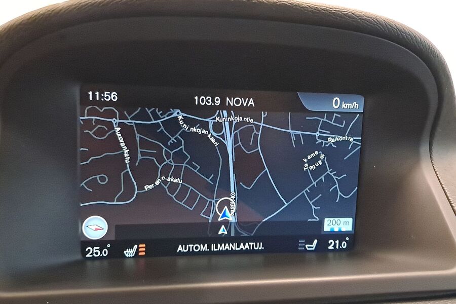 Volvo V70 vaihtoauto